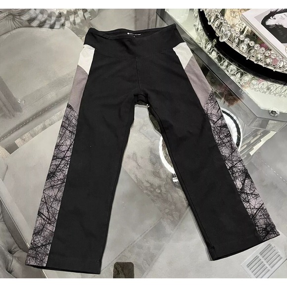Bally Total Fitness Cropped Leggings Black Gray White Side Panel Size S - Picture 1 of 12
